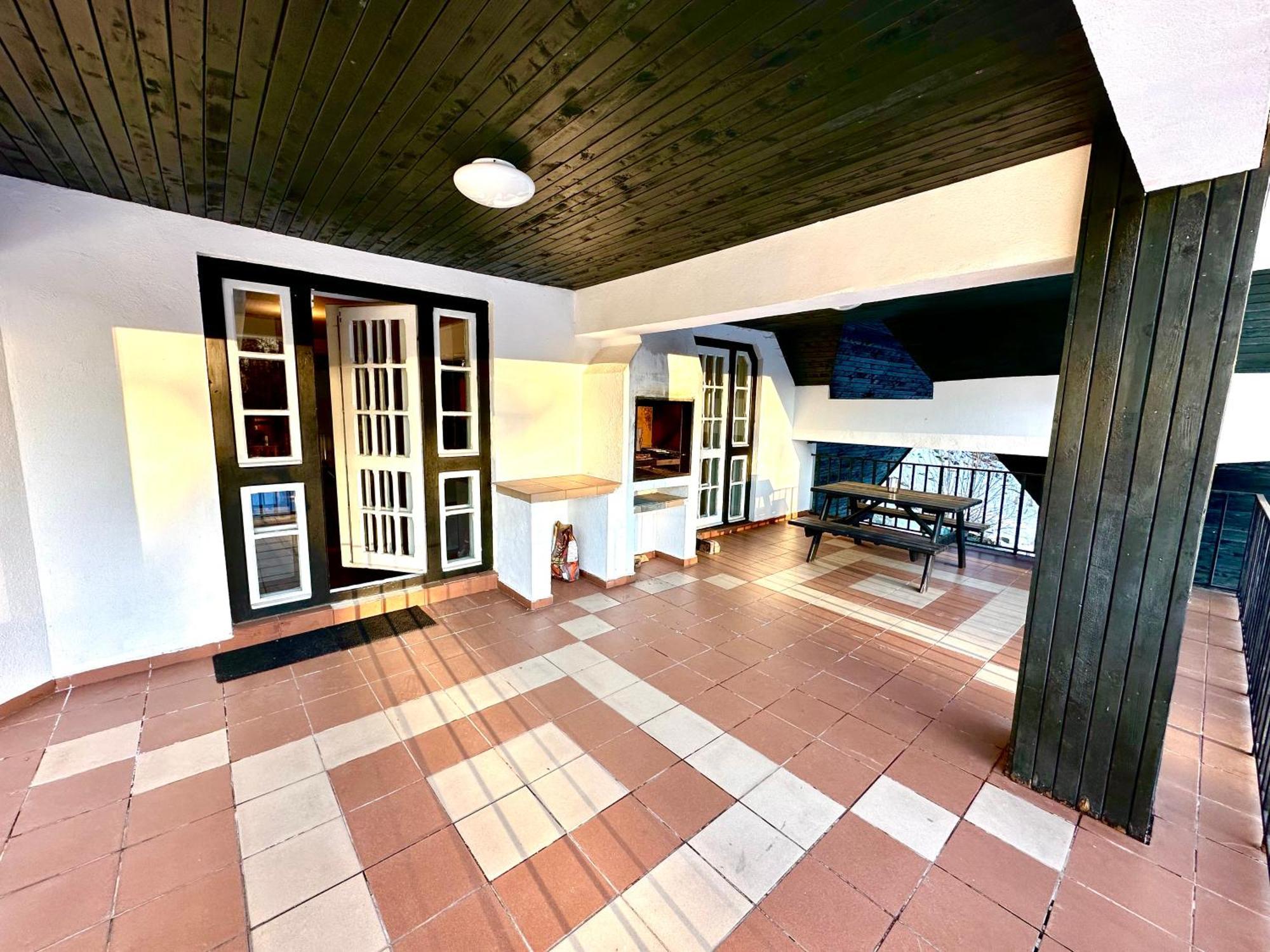 Pine Peak Apartments プレデアル エクステリア 写真