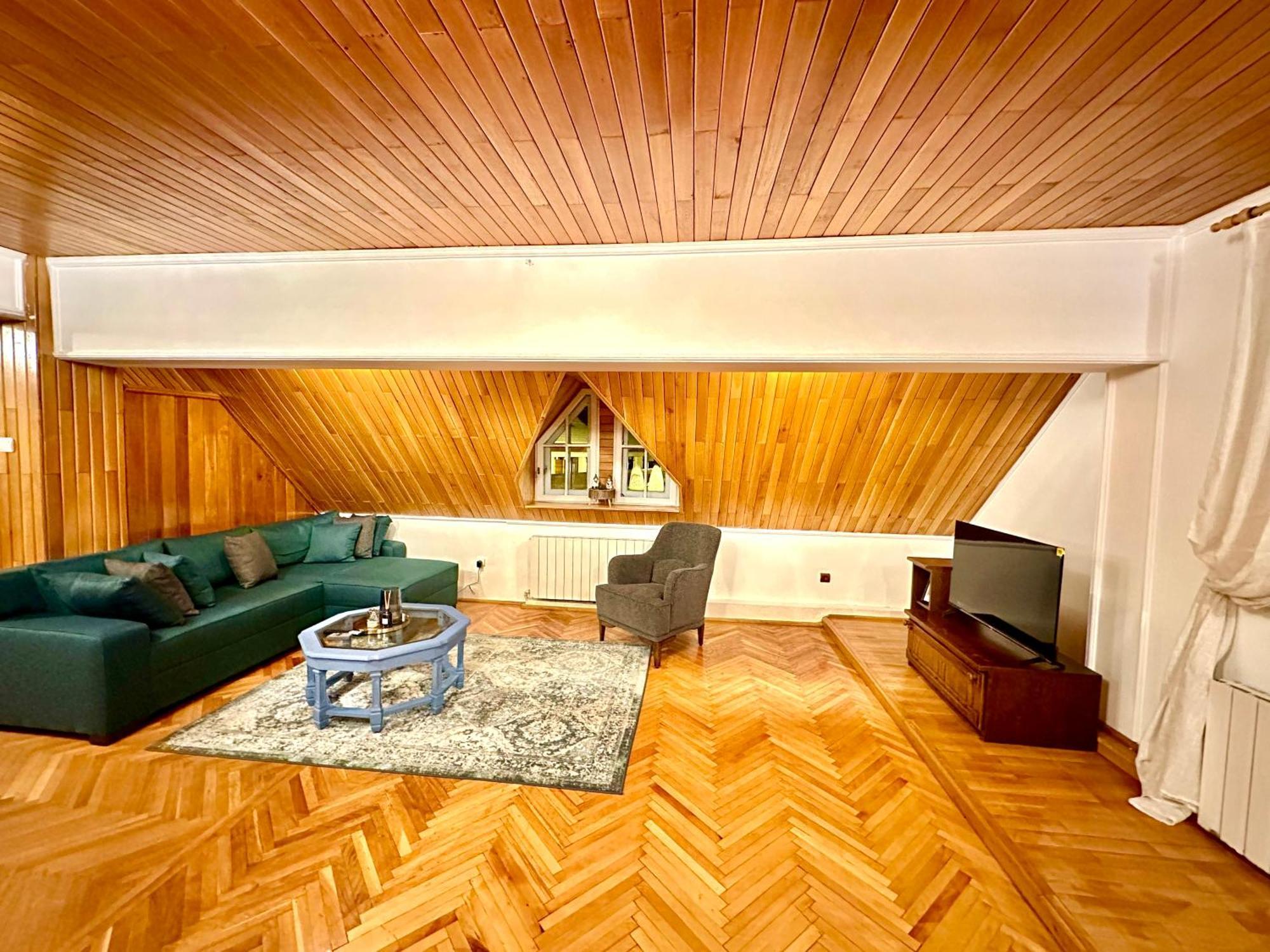 Pine Peak Apartments プレデアル エクステリア 写真