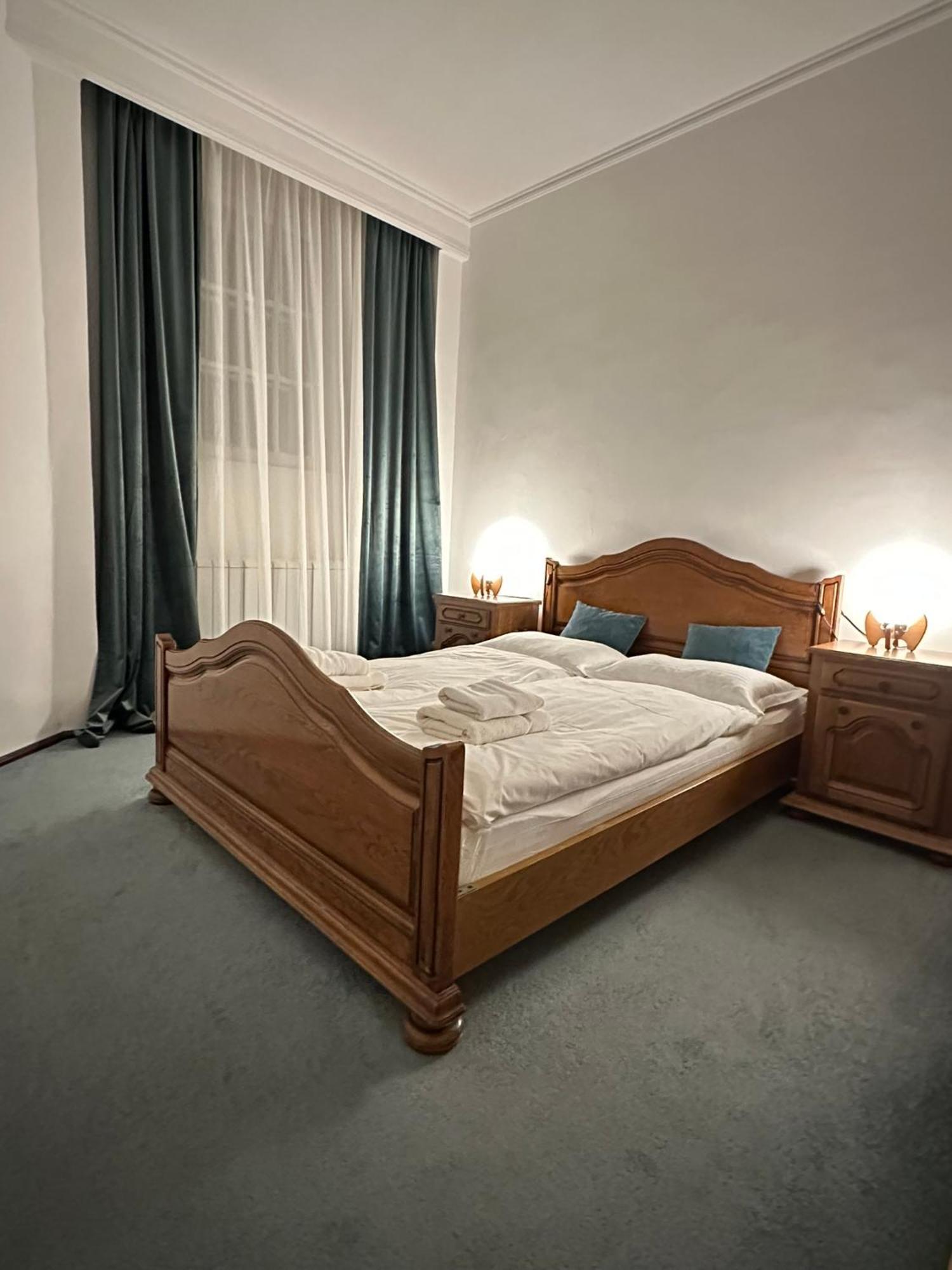 Pine Peak Apartments プレデアル エクステリア 写真
